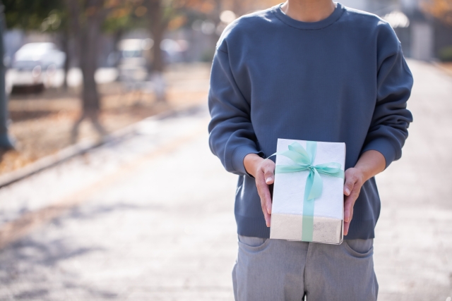 旅行好き男性に贈るプレゼントに関するよくある質問